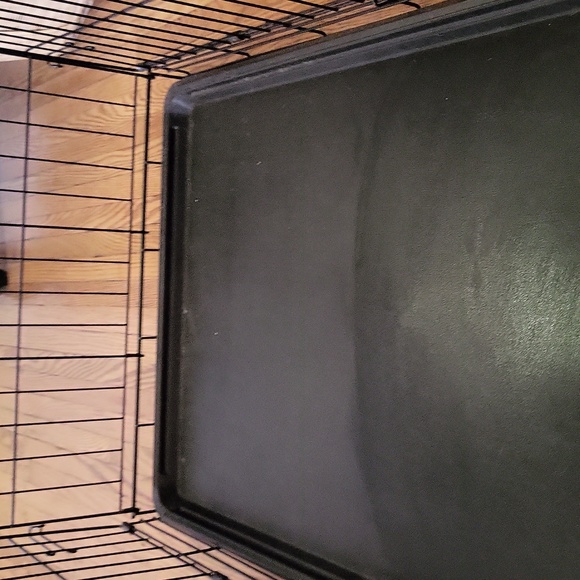 Black dog crate - Picture 3 of 4